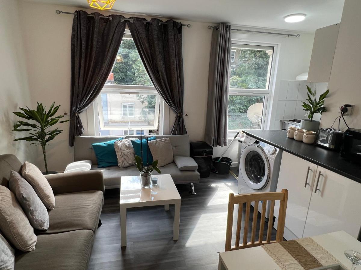 Luxury 1Bed Holiday Flat-10 Minutes From London Bridge & 3Mins Walk To Lewisham Dlr Διαμέρισμα Εξωτερικό φωτογραφία
