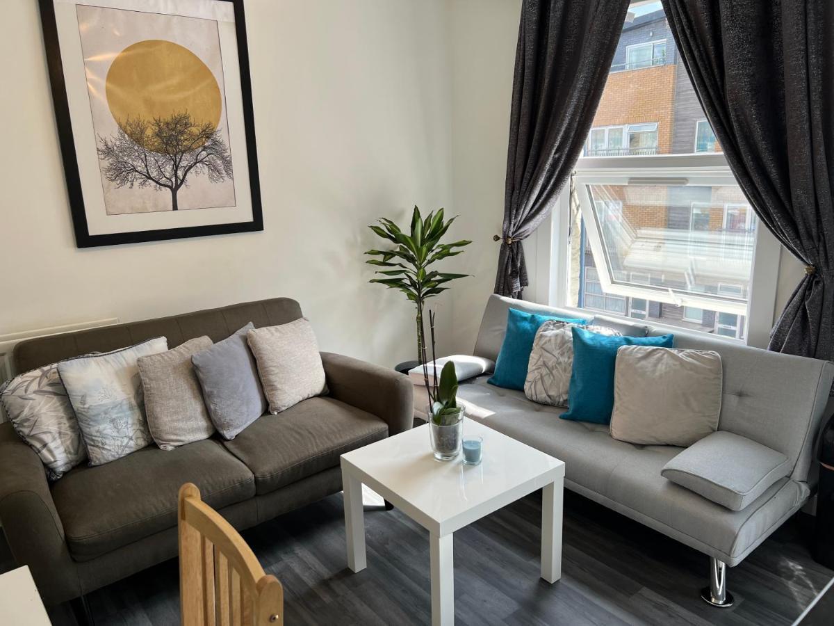 Luxury 1Bed Holiday Flat-10 Minutes From London Bridge & 3Mins Walk To Lewisham Dlr Διαμέρισμα Εξωτερικό φωτογραφία