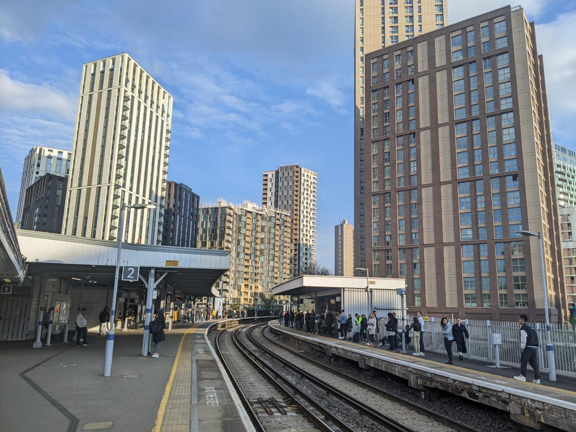 Luxury 1Bed Holiday Flat-10 Minutes From London Bridge & 3Mins Walk To Lewisham Dlr Διαμέρισμα Εξωτερικό φωτογραφία